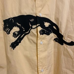 Salmon pink stussy panther shirtsleeve button down shirt in large